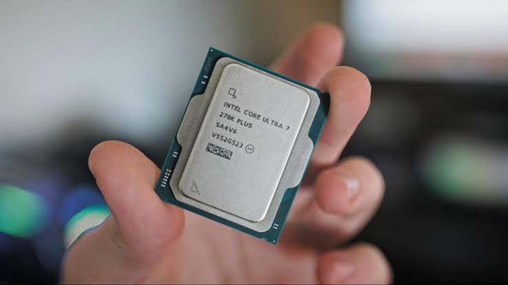Core Ultra 7 270K Plus